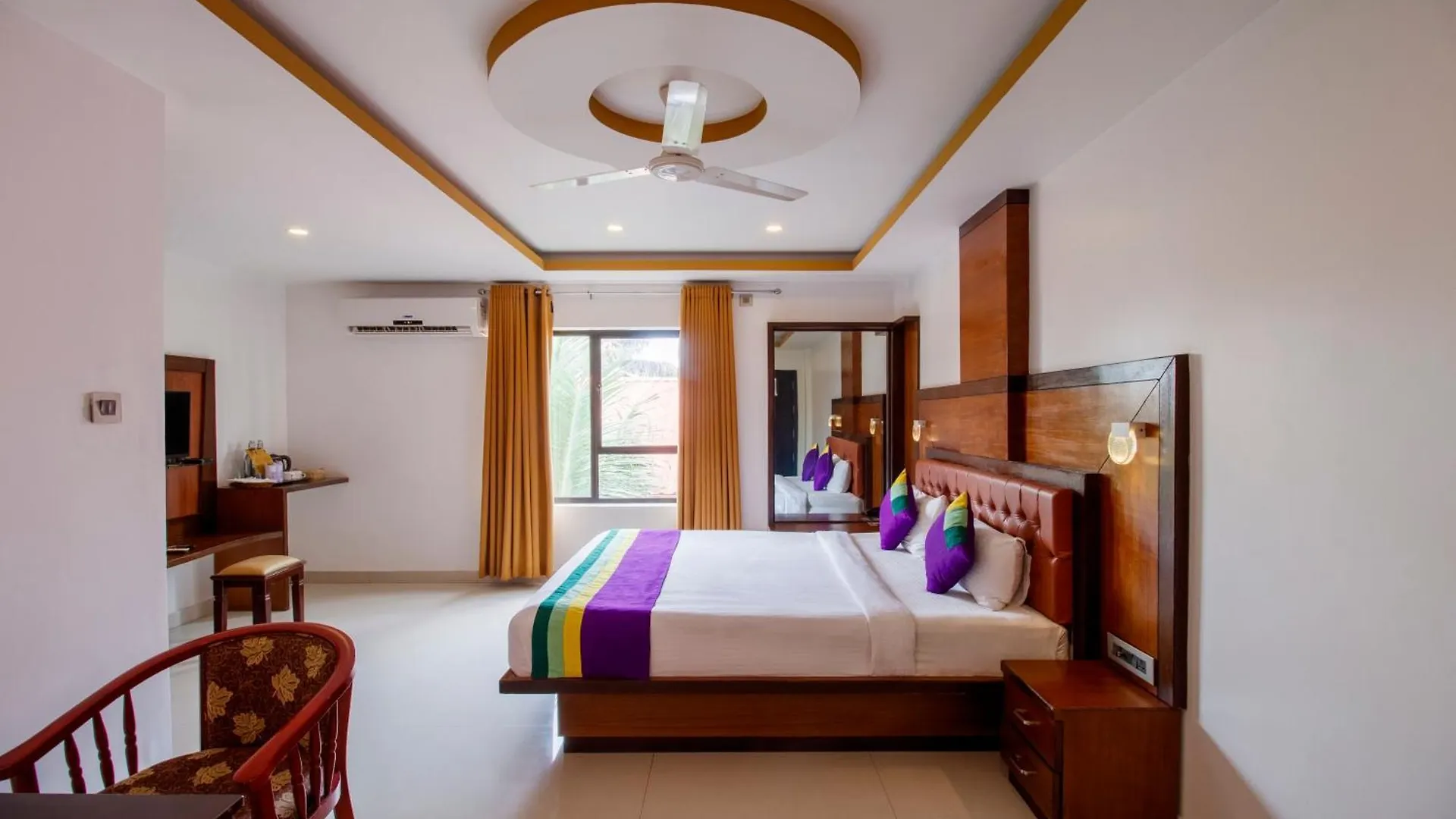 ホテル Treebo Premium Palmyra Milford, 2 Km From Alleppey Beach アーラップーザ県